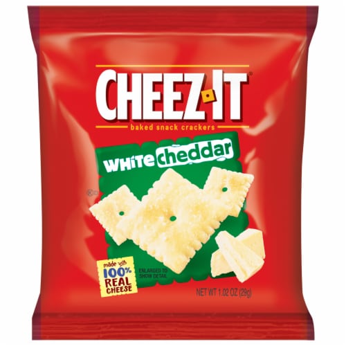 Cheez-It White Cheddar Crackers Perspective: front