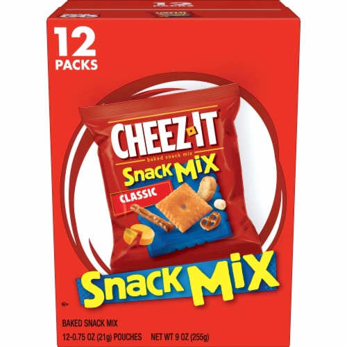 Cheez-It® Classic Snack Mix Perspective: front