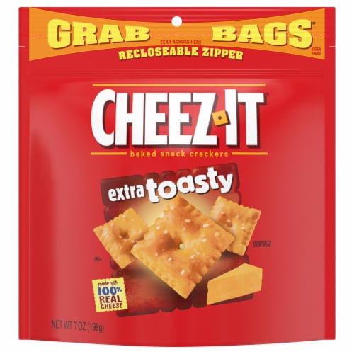 Cheez-It® Xtra Toasty Baked Snack Crackers Perspective: front