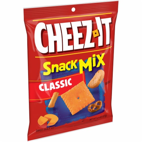 Cheez-It® Classic Snack Mix Perspective: front