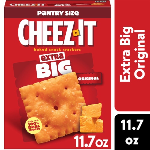 Cheez-It® Extra Big Cheese Crackers Perspective: front