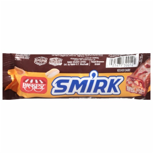 Paskesz® Smirk Candy Bar Perspective: front