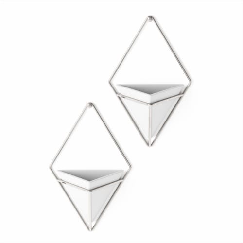 Umbra 470753-670 Trigg Hanging Planter Vase & Geometric Wall Decor Container, Small - White & Perspective: front