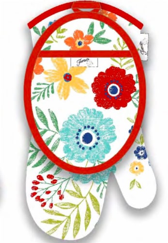 Fiesta® Oven Mitt & Potholder Set - Embroidered Enchantment Perspective: front