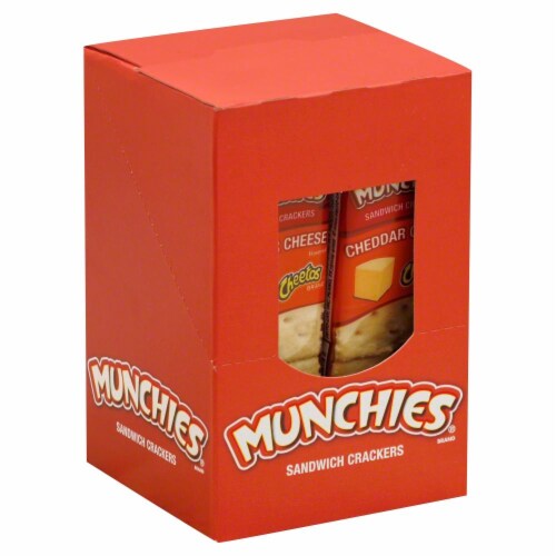 Munchies Cheddar Cheese Sandwich Crackers Perspective: front