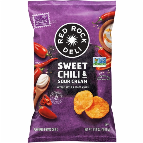 Red Rock Deli® Kettle Chips Sweet Chili Sour Cream Deli Style Potato Chips Snacks Perspective: front
