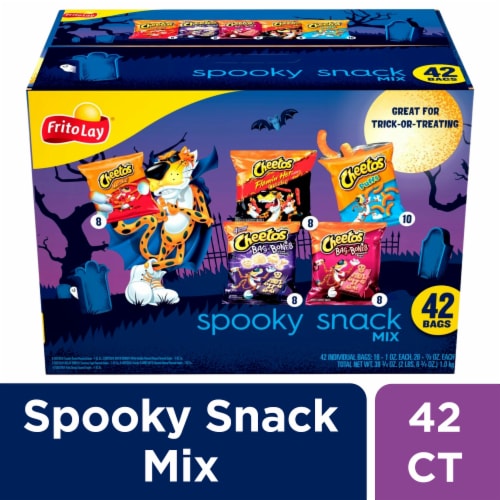 Frito-Lay® Spooky Snack Mix Chips Variety Pack Perspective: front