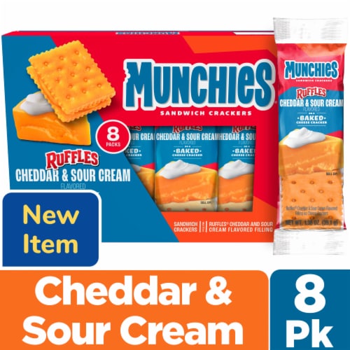Munchies Sandwich Crackers, Ruffles Cheddar & Sour Cream, Perspective: front