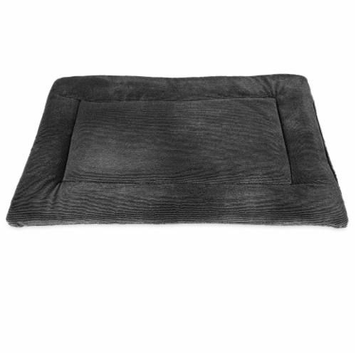 Petmate 20-25 lb Kennel Mat Perspective: front