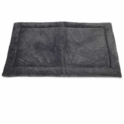 Petmate 70-90 lb Kennel Mat Perspective: front