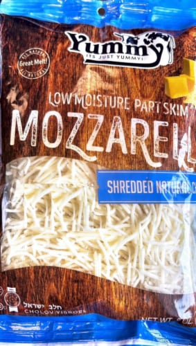 Yummy Part Skim Mozzarella Shredded Cheese Perspective: front