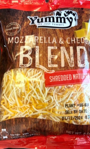 Yummy Mozzarella & Cheddar Cheese Blend Perspective: front