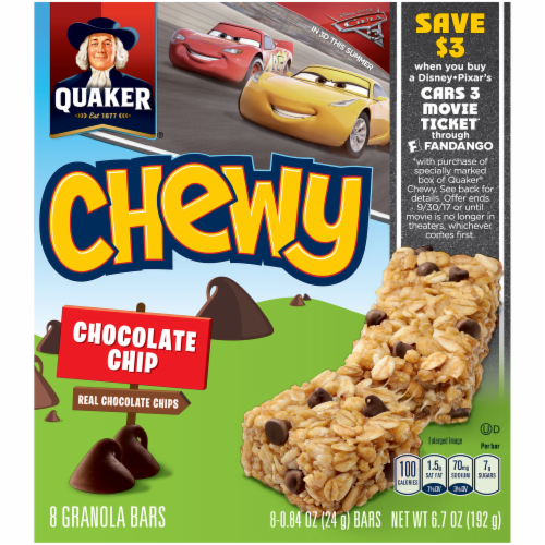 Quaker Chewy Chocolate Chip Granola Bars Perspective: front