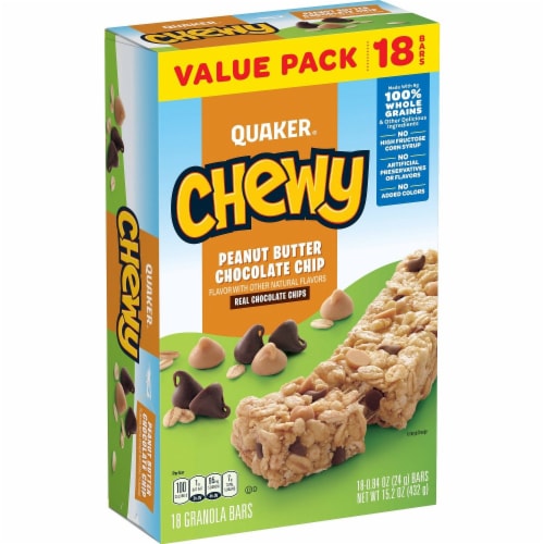 Quaker Chewy® Peanut Butter Chocolate Chip Granola Bars Perspective: front