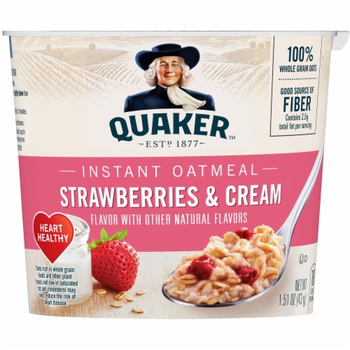 Quaker Strawberry and Cream Instant Oatmeal Breakfast Cup Perspective: front