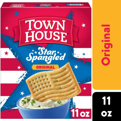 Town House® Original Star-Spangled Snack Crackers Perspective: front
