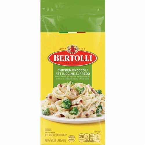 Bertolli Chicken Broccoli Fettuccine Alfredo Frozen Meal Perspective: front