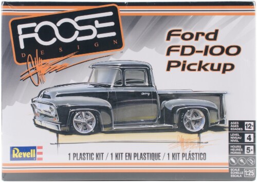 Plastic Model Foose Ford Kit-Chip Perspective: front