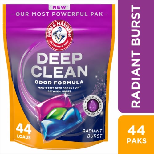 ARM & HAMMER Deep Clean Odor Formula Laundry Detergent Power Paks Perspective: front