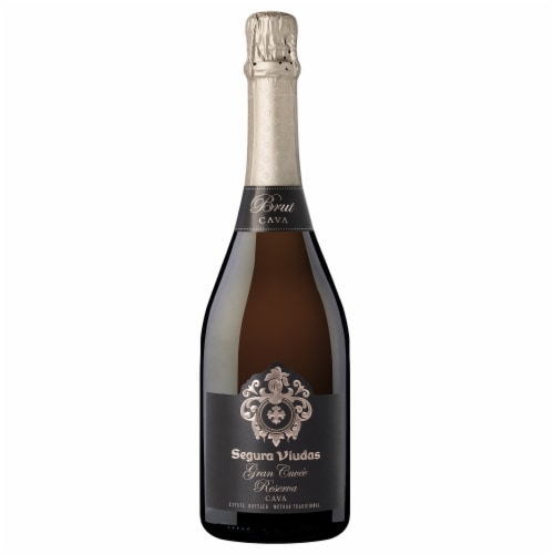 Segura Viudas Brut Cava Sparkling Wine Perspective: front