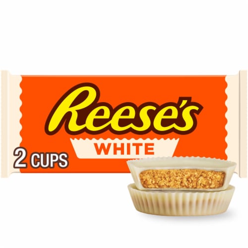 REESE'S White Creme Peanut Butter Cups Candy Pack Perspective: front