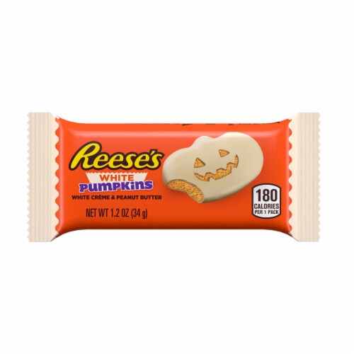 REESE'S White Creme Peanut Butter Cup Pumpkins Candy Halloween Pack Perspective: front