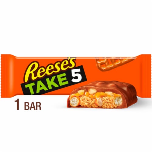 REESE'S TAKE 5 Pretzel Peanut and Chocolate Candy Bar Perspective: front