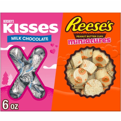 HERSHEY'S and REESE'S Assorted Milk Chocolate Valentine Candy Gift Box Perspective: front
