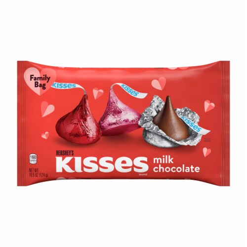 Hershey's Kisses Valentine's Milk Chocolates Family Bag Perspective: front