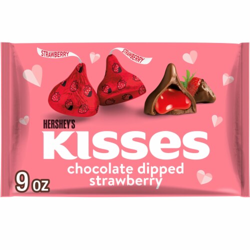 HERSHEY'S KISSES Chocolate Dipped Strawberry Valentine Candy Bag Perspective: front