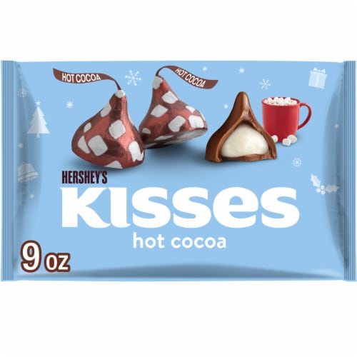 HERSHEY'S KISSES Hot Cocoa Flavored Milk Chocolate Christmas Candy Bag Perspective: front