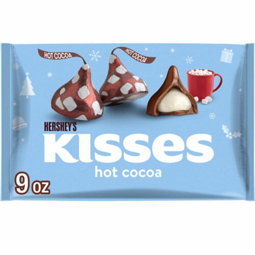 HERSHEY'S KISSES Hot Cocoa Flavored Milk Chocolate Christmas Candy Bag Perspective: front