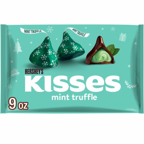 HERSHEY'S KISSES Mint Truffle Flavored Christmas Candy Bag Perspective: front