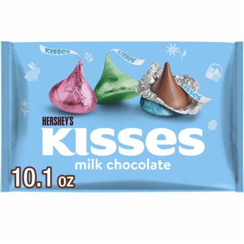 HERSHEY'S KISSES Milk Chocolate Easter Candy Bag Perspective: front