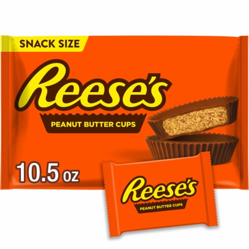 REESE'S Milk Chocolate Snack Size Peanut Butter Cups Christmas Candy Bag Perspective: front