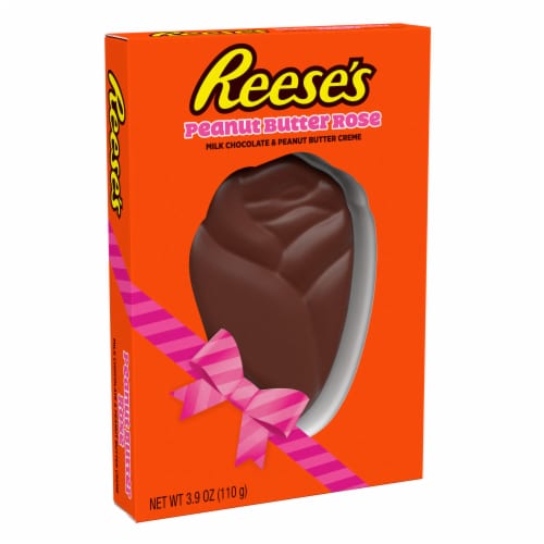 REESE'S Milk Chocolate Peanut Butter Creme Rose Candy Valentine's Day Gift Box Perspective: front