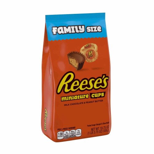 Reese's Miniatures Peanut Butter Cups Family Size Stand-Up Bag Perspective: front