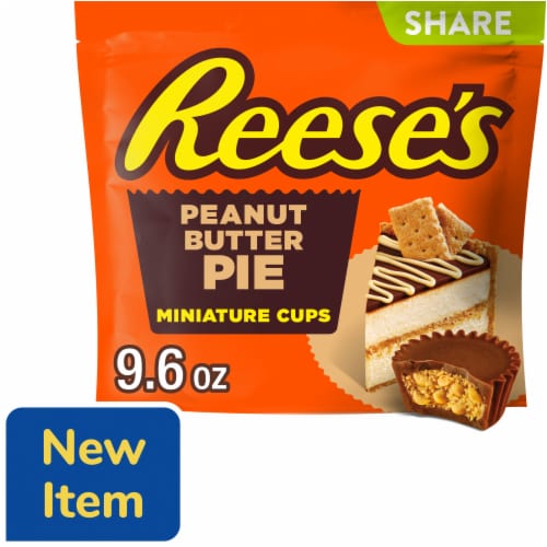 REESE'S Miniatures Peanut Butter Pie Flavored Peanut Butter Cups Candy Share Pack Perspective: front