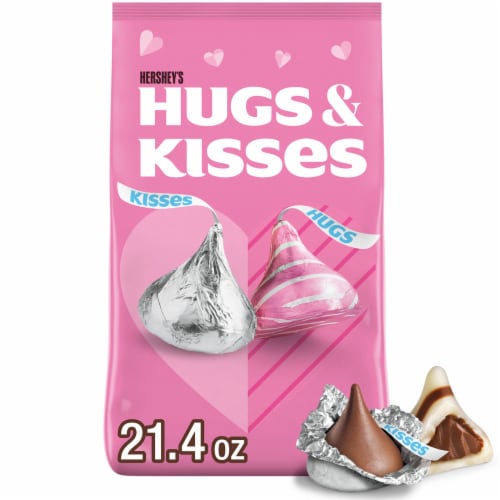 HERSHEY'S HUGS & KISSES Assorted Flavored Valentine Candy Bag Perspective: front
