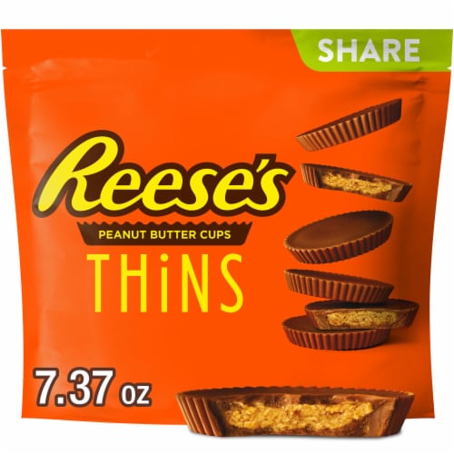 REESE'S THiNS Milk Chocolate and Peanut Butter Share Pack Cups Candy Bag Perspective: front