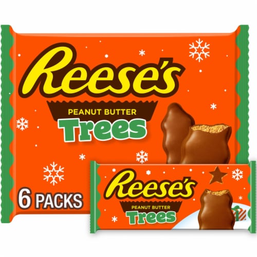 REESE'S Milk Chocolate Peanut Butter Trees Christmas Candy Packs Perspective: front