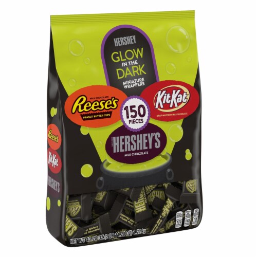 Hershey Halloween Candy Assortment with Glow in the Dark Wrappers, 43.