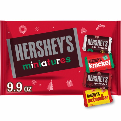 HERSHEY'S Miniatures Assorted Chocolate Christmas Candy Bag Perspective: front