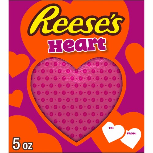 REESE'S Milk Chocolate Peanut Butter Heart Valentine Candy Gift Box Perspective: front