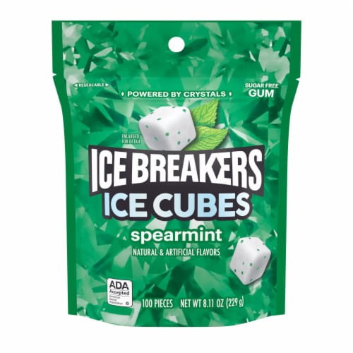 ICE BREAKERS Ice Cubes Spearmint Sugar Free Chewing Gum Pouch Perspective: front