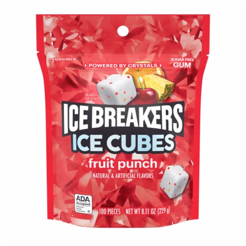 ICE BREAKERS Ice Cubes Fruit Punch Sugar Free Chewing Gum Pouch Perspective: front