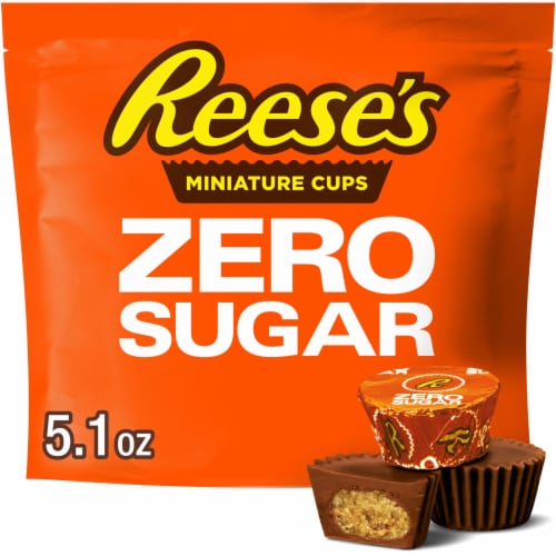 REESE'S Zero Sugar Miniatures Chocolate Peanut Butter Cups Candy Bag Perspective: front