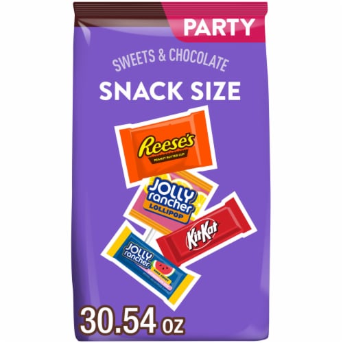 JOLLY RANCHER KIT KAT® and REESE'S Assorted Flavored Snack Size Candy Party Pack Perspective: front