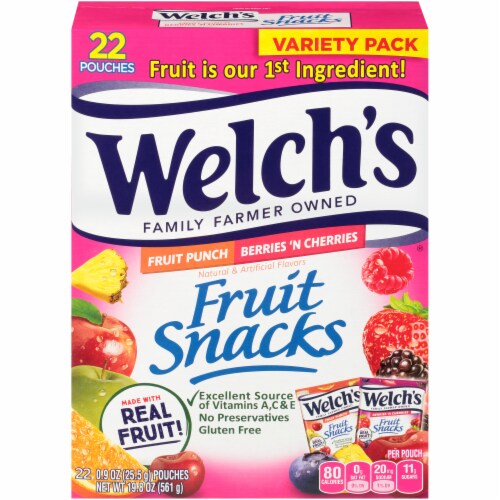 Welch's Fruit Punch and Berries 'N Cherries Fruit Snacks Perspective: front