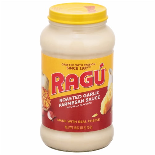 Ragu® Roasted Garlic Parmesan Sauce Perspective: front